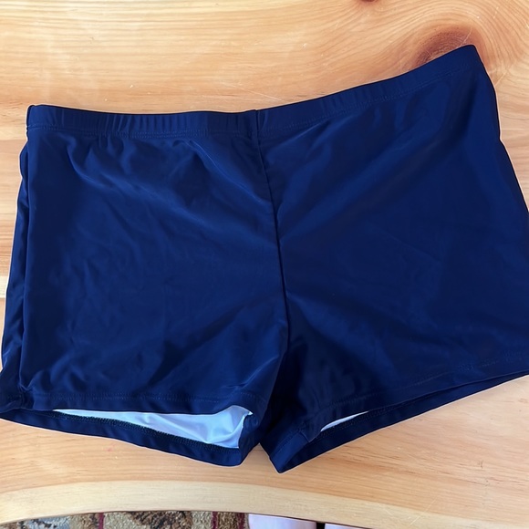 Race back bathing suit set. Top and two matching bottoms. - Picture 6 of 6